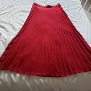 H&M red accordion side zip skirt